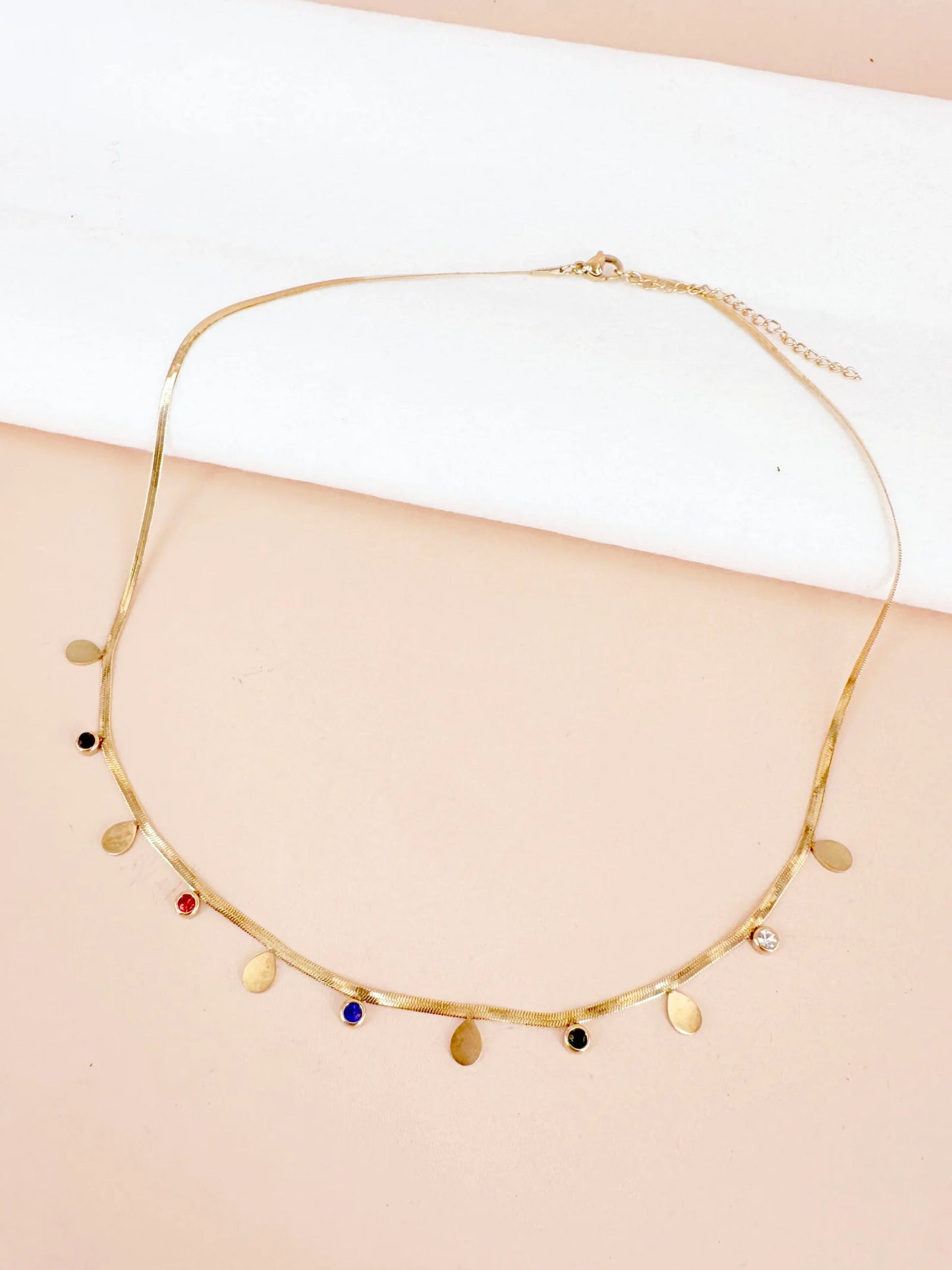 Collier Cathy pampilles gouttes et strass colorés