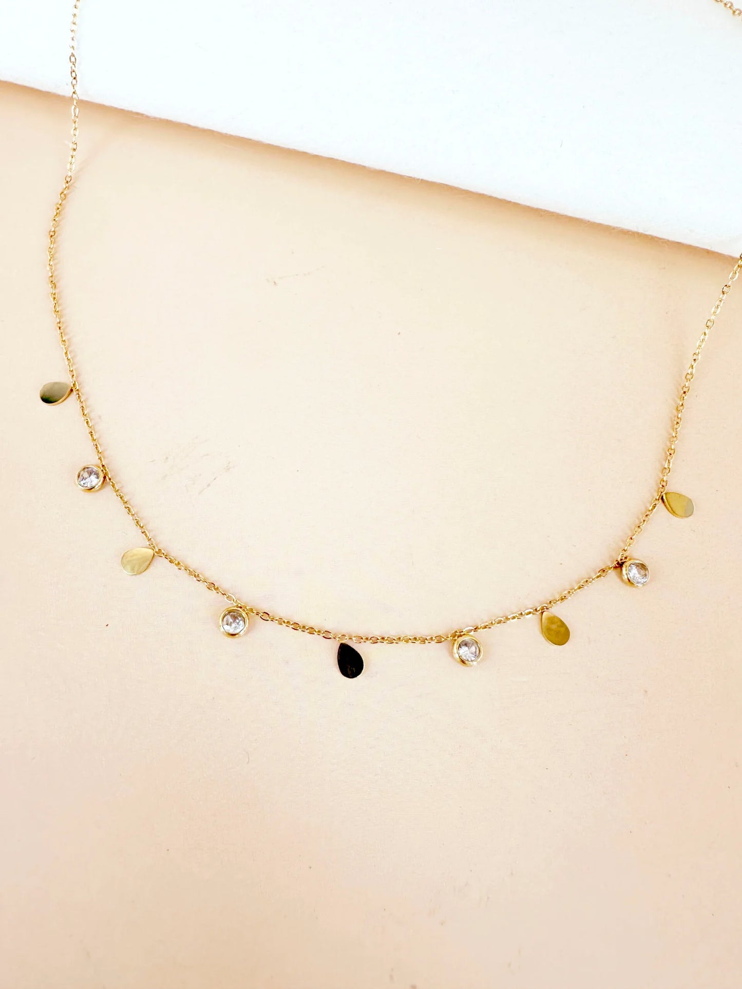 Collier Sylvie pampilles gouttes et strass